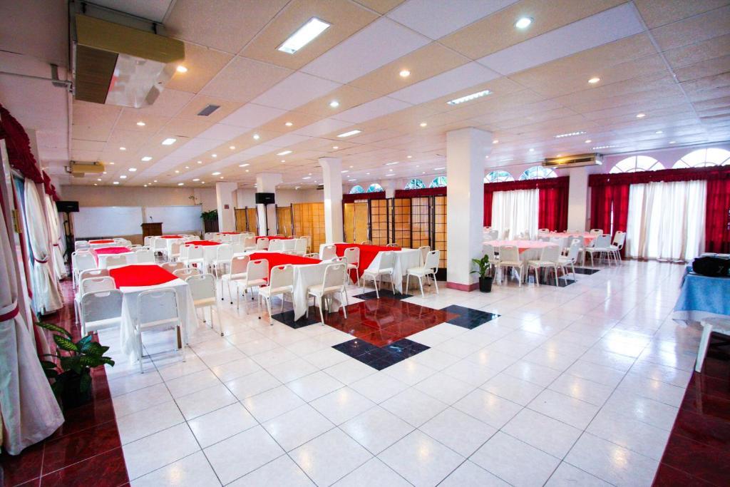 Totolan Bohol La Roca Hotel מראה חיצוני תמונה