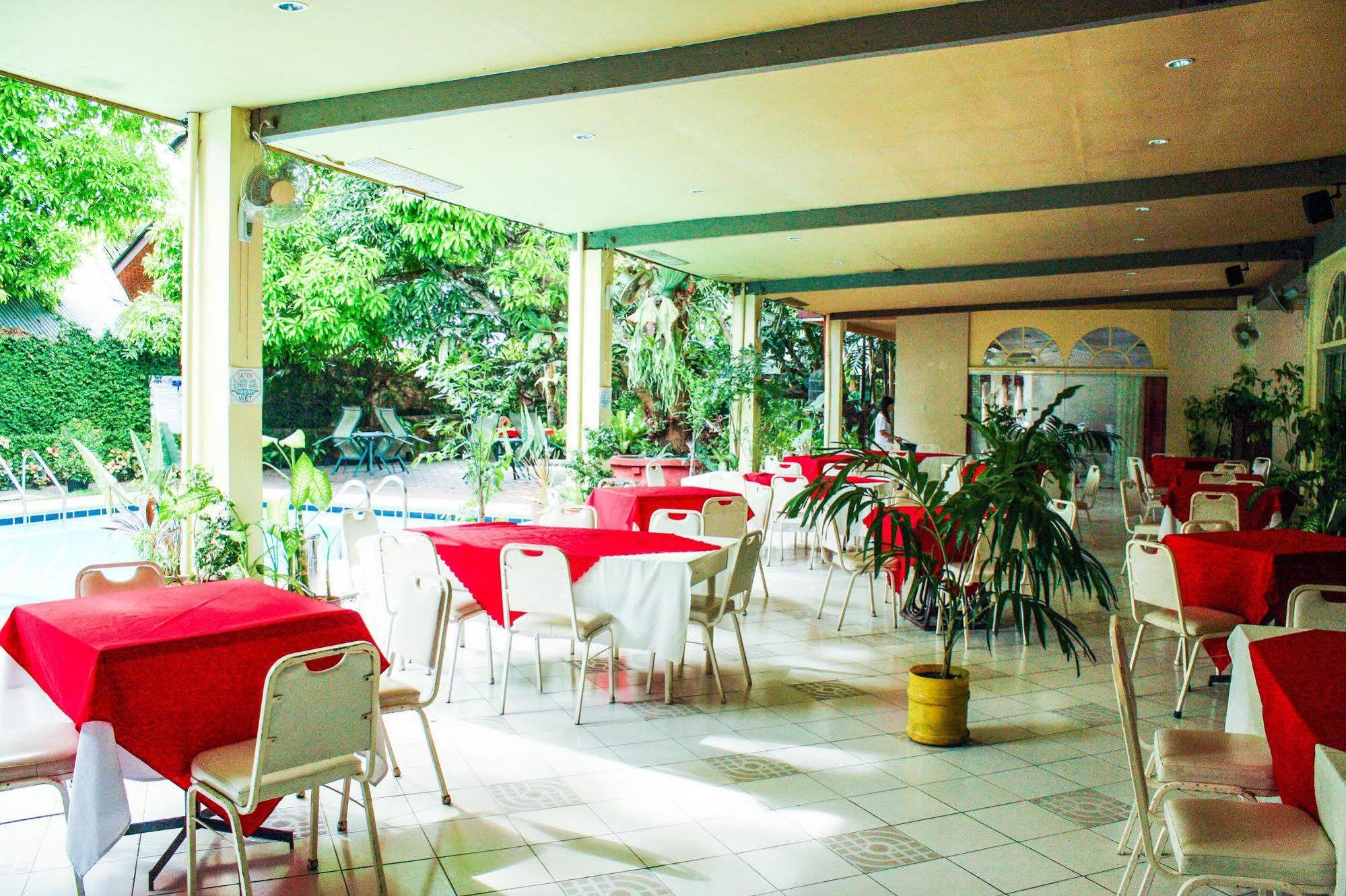 Totolan Bohol La Roca Hotel מראה חיצוני תמונה